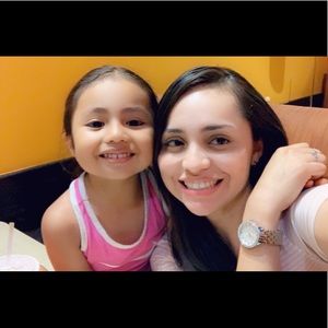 Meet your Posher, Evelyn